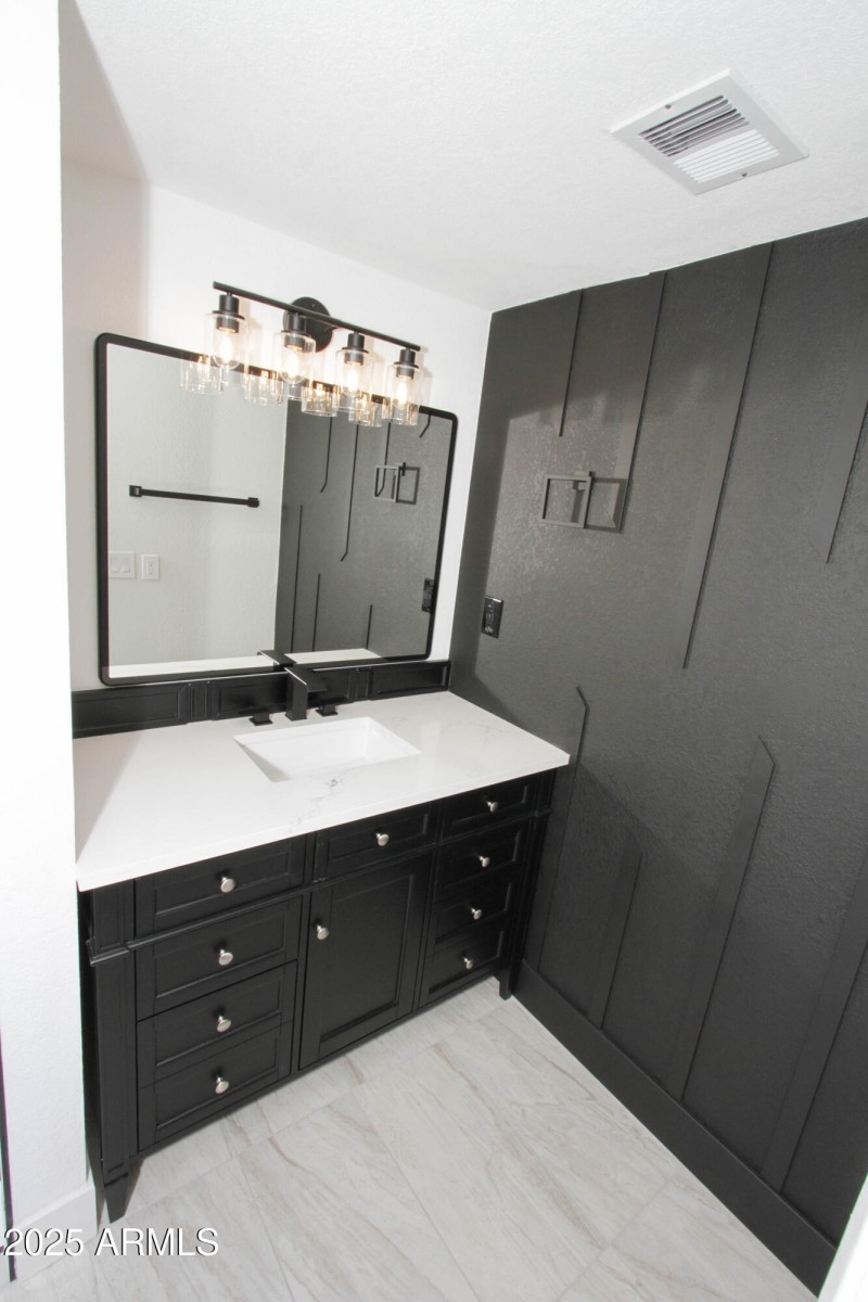 3371 W Grandview Rd-7