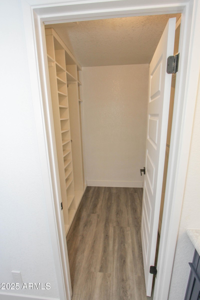 3371 W Grandview Rd-75