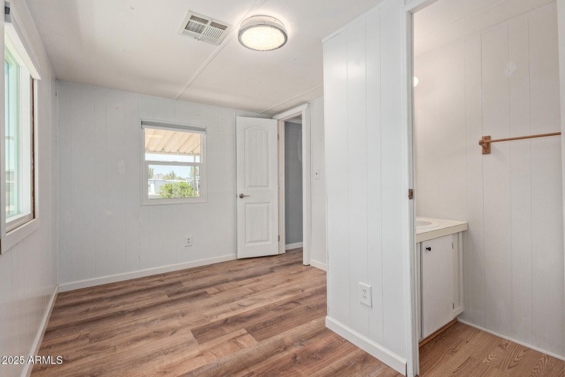 Guest Bedroom/Office
