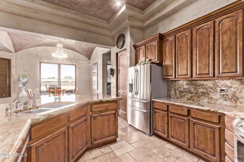Spacious Kitchen