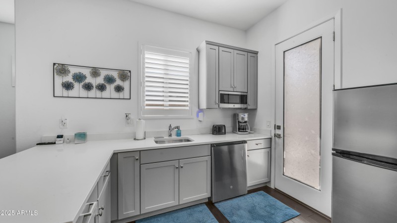 REVOULTION CASITA KITCHEN