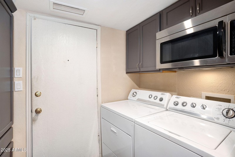 25-web-or-mls-10445 N 11th Pl-25