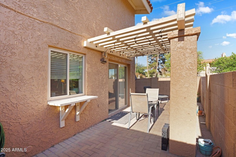 30-web-or-mls-10445 N 11th Pl-30