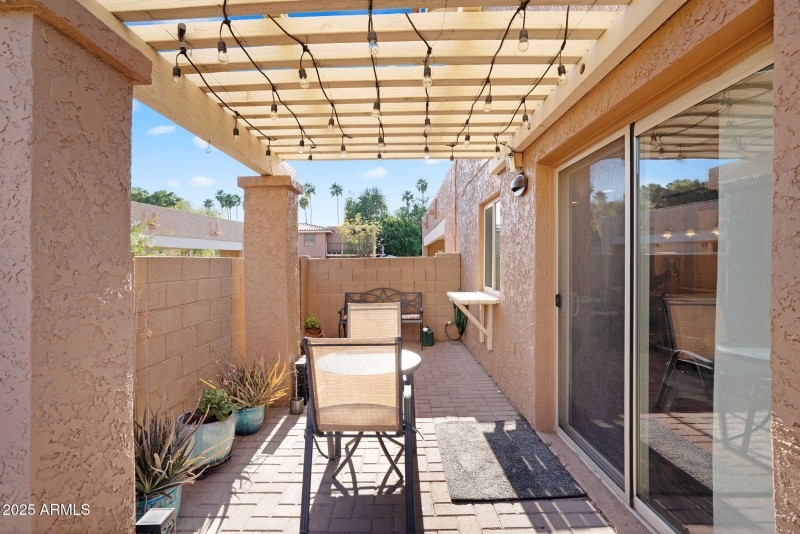32-web-or-mls-10445 N 11th Pl-32