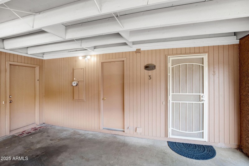 35-web-or-mls-10445 N 11th Pl-35