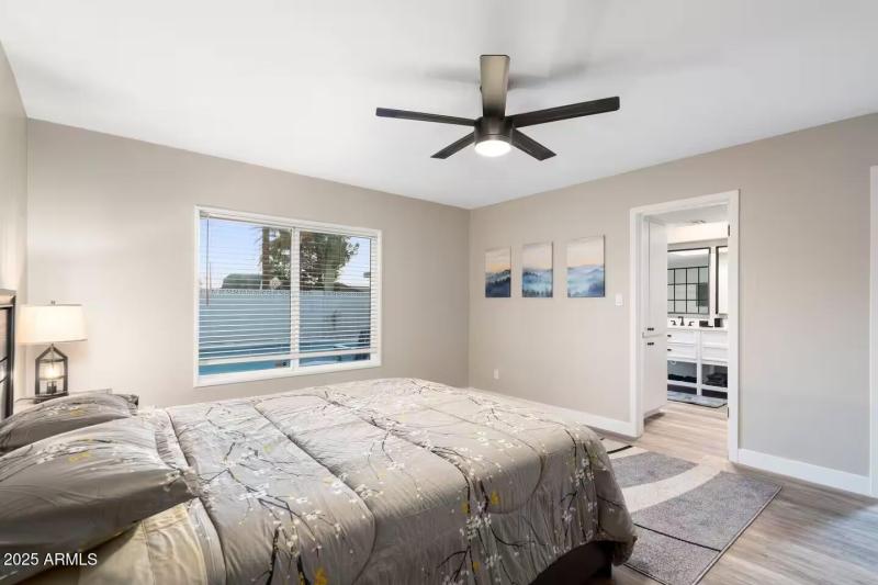 Bedroom 2 (1)