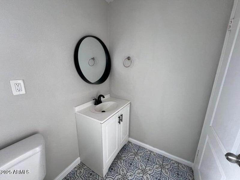 1529 E McKinley GH Pic 14