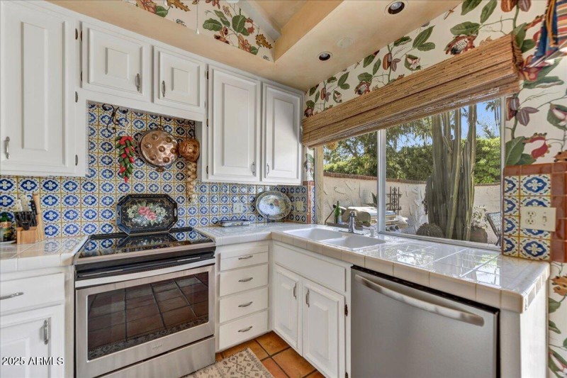 10-Kitchen Detail II