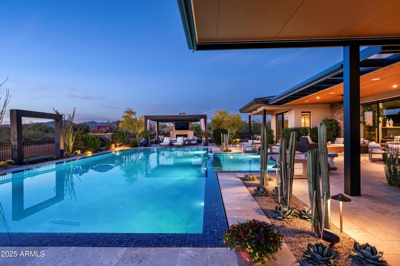 63-8328 E Whisper Rock Trail-63