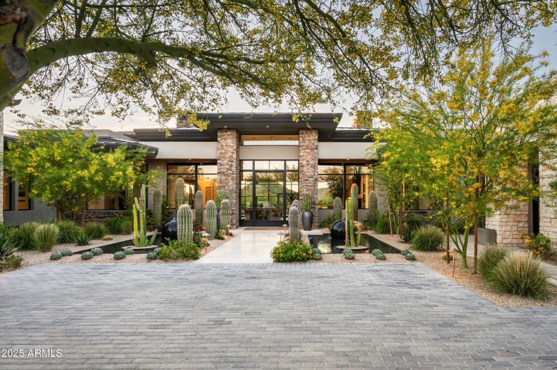 77-8328 E Whisper Rock Trail-77
