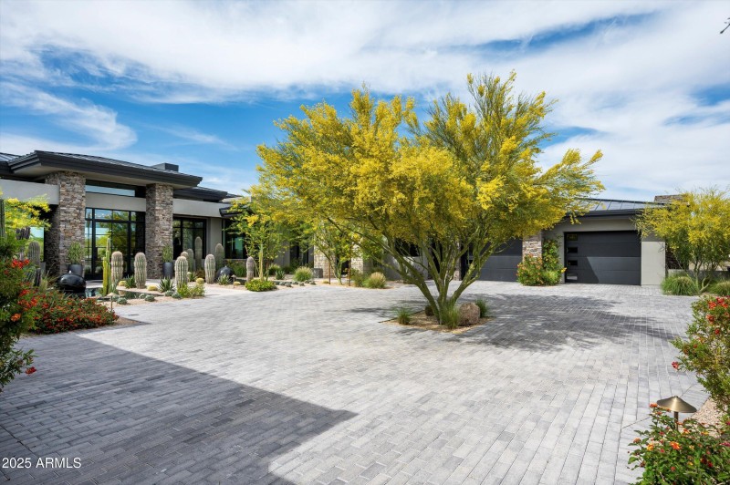 81-8328 E Whisper Rock Trail-81