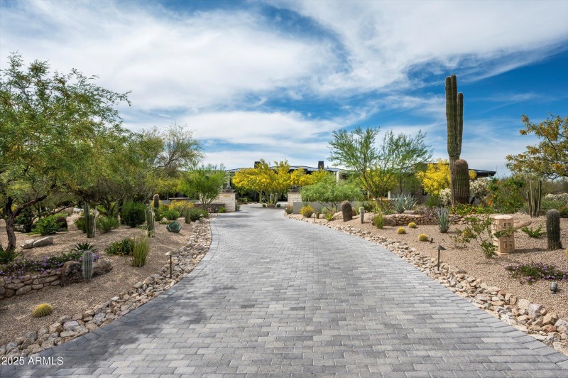 82-8328 E Whisper Rock Trail-82