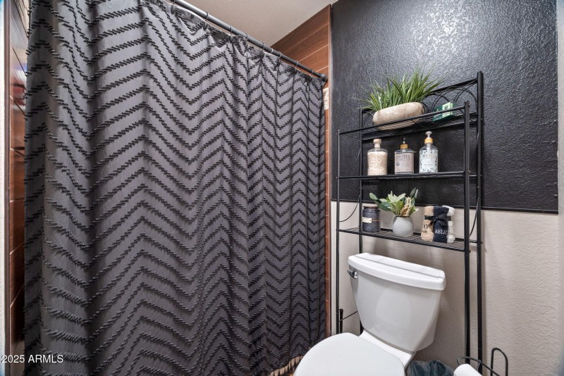2nd Bathroom