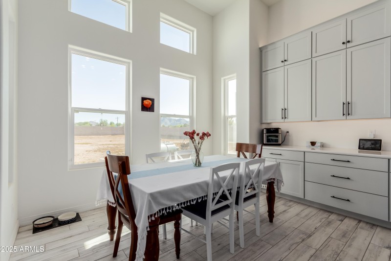 680a86_19 Country Meadows
