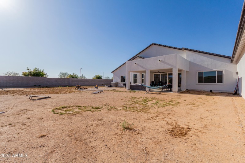 680a86_61 Country Meadows
