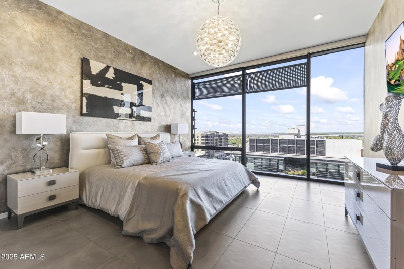 Suite 2