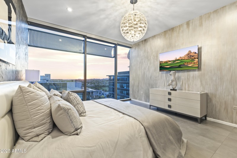 Suite 2