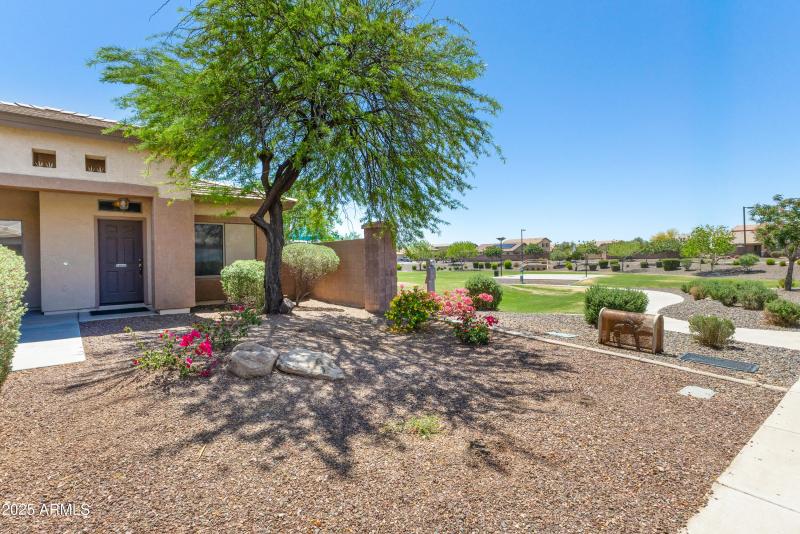 25617 W St James Ave-5