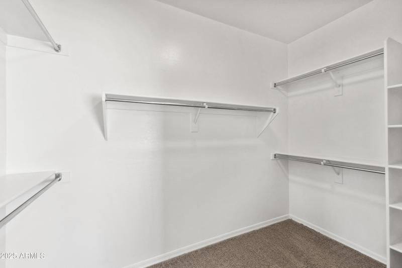 25617 W St James Ave-26