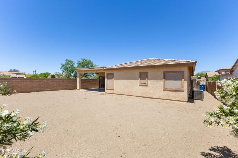 25617 W St James Ave-29