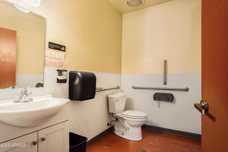 HER BATHROOM