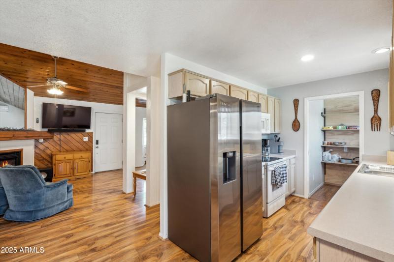 11-Kitchen