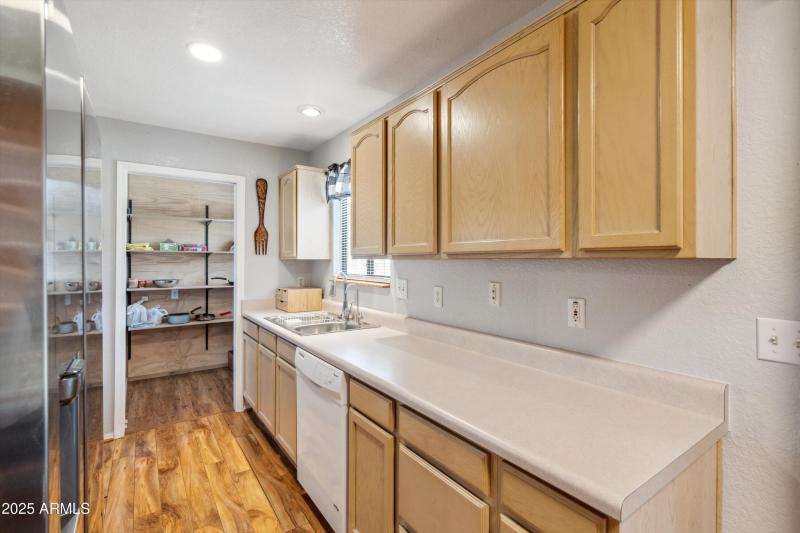 12-Kitchen
