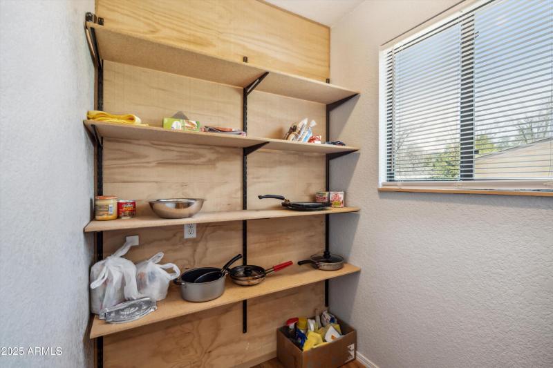 15-Pantry