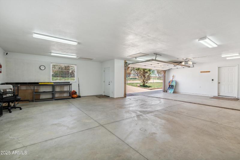 22-Garage