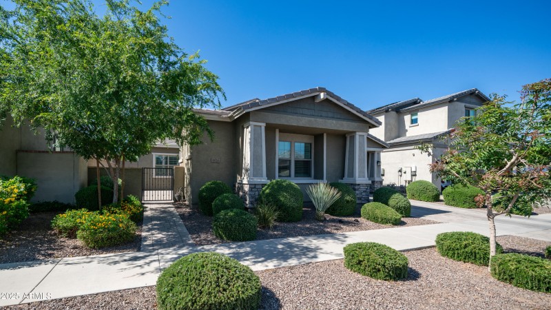 9936 E Revolution Dr Exterior Photos-1