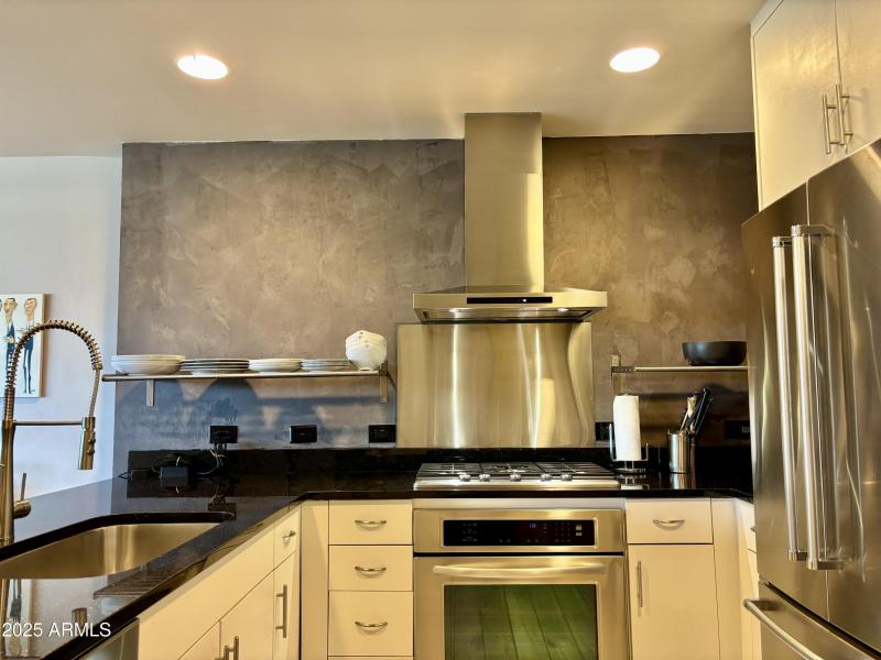 Kitchen 3