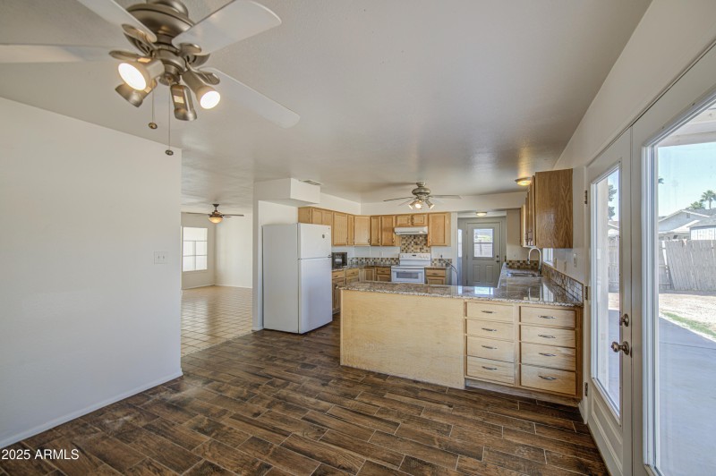 Kitchen 1