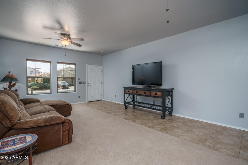 4) LIVING ROOM