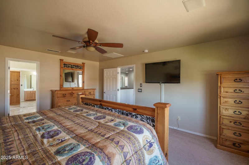 15) PRIMARY BEDROOM