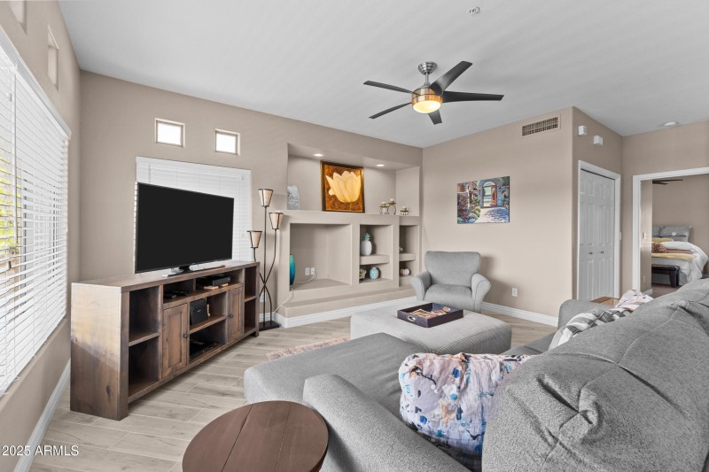 10_9100 e raintree dr-10