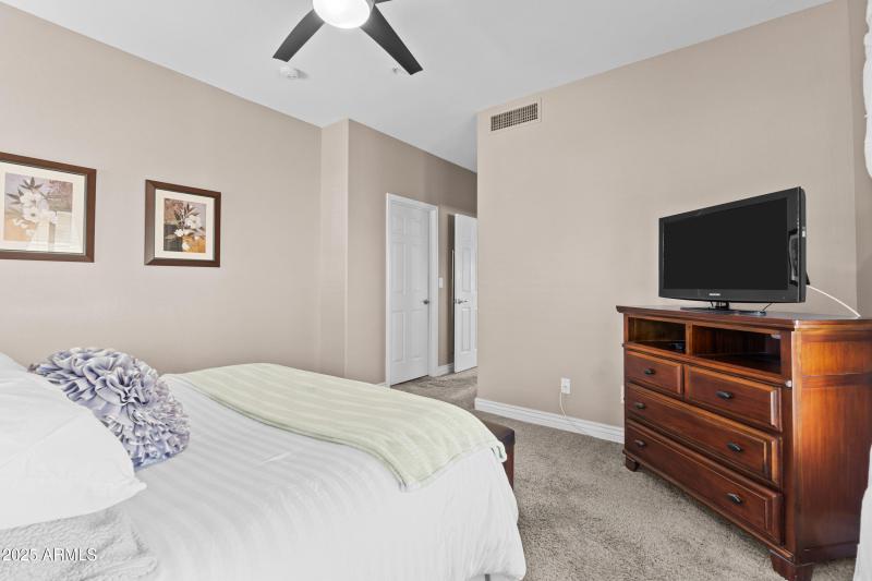 24_9100 e raintree dr-24