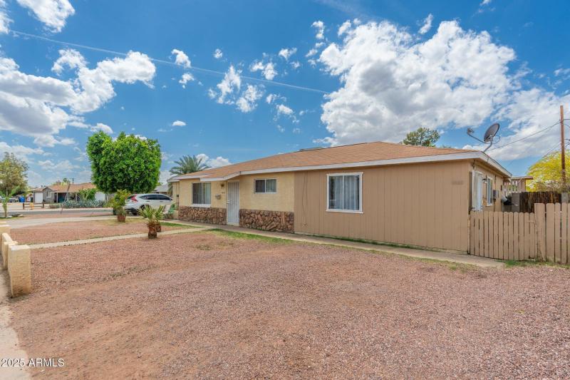 8602 N 27th Ave - 02