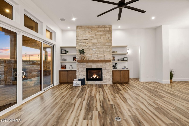 13-Living Room 3