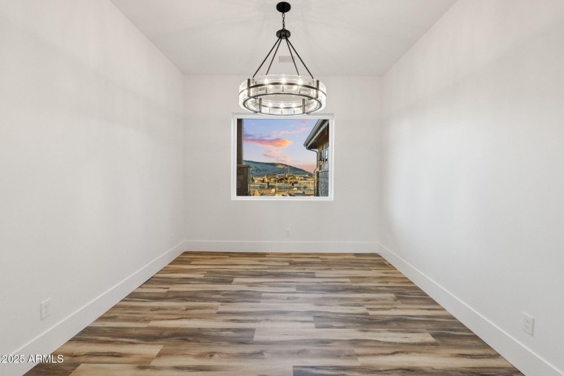 25-Dining Room 1