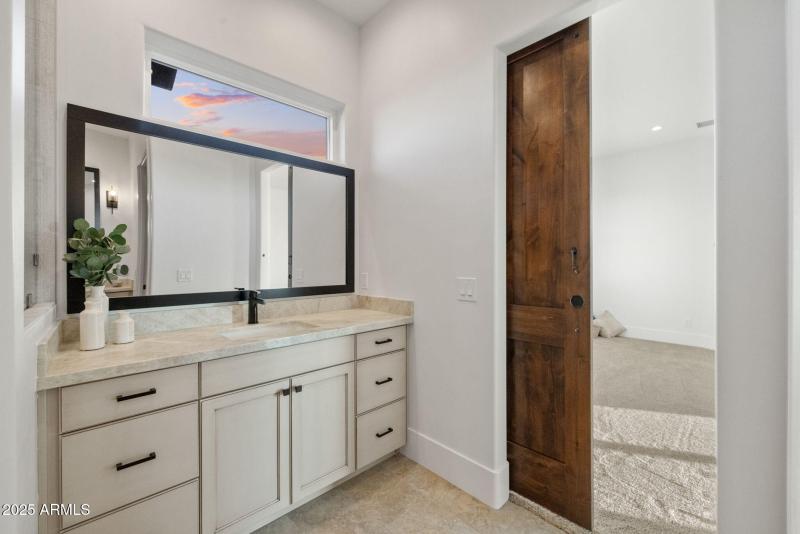 37-Primary Bathroom_3