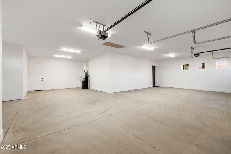 66-Garage