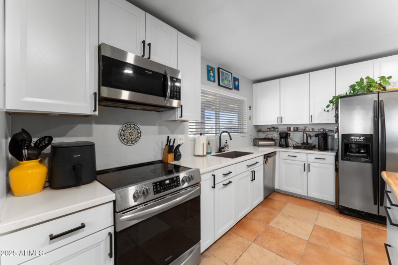 015-kitchen