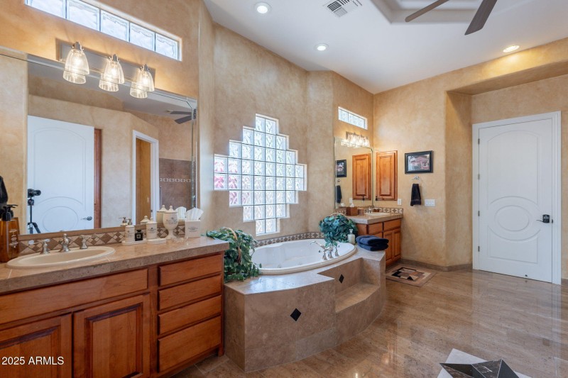 49-web-or-mls-Mountain Stone-49