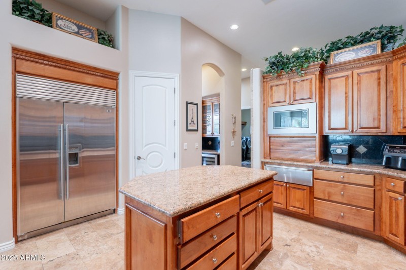 27-web-or-mls-Mountain Stone-27