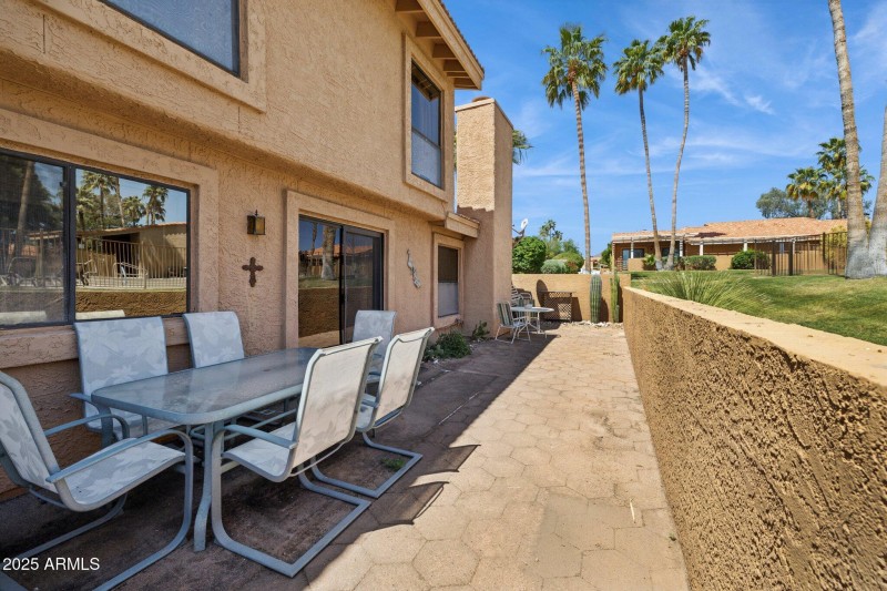 23-web-or-mls-16276-e-rosetta-dr-58