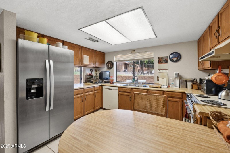 12-web-or-mls-16276-e-rosetta-dr-58