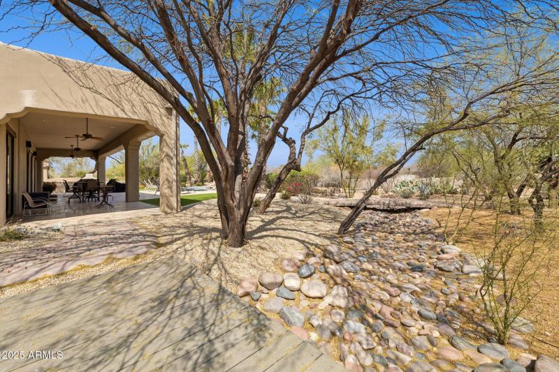 52-web-or-mls-29717-n-141st-pl