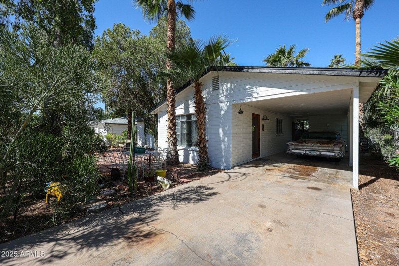 Carport