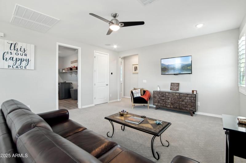 20-print-N Pioneer Dr-2604-020