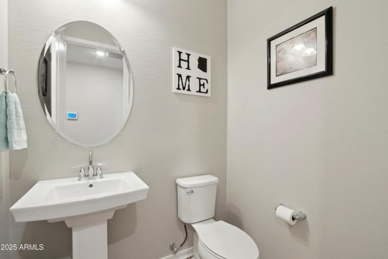 33-print-N Pioneer Dr-2604-033